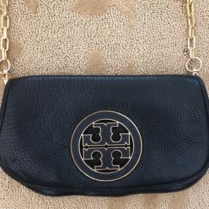 Like New Tory Burch black leather cross body